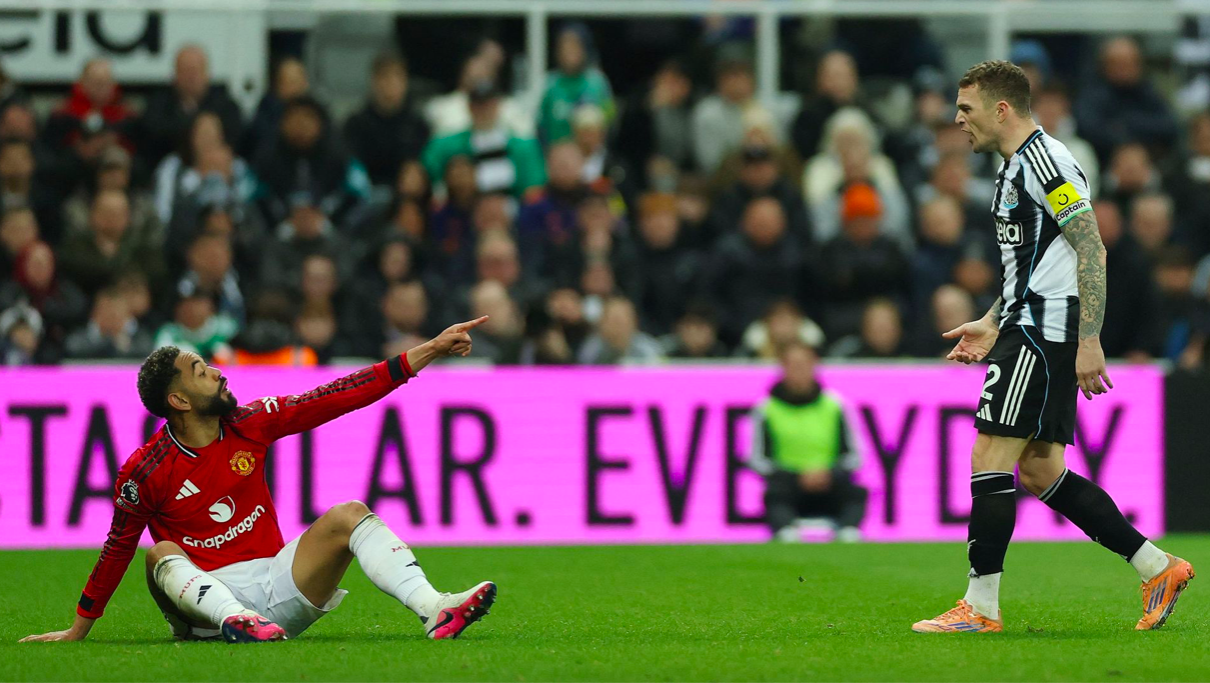 开yun体育平台官网入口登录-2-1！7.2亿豪门11打10 却惨遭绝杀 11轮不败终结 创95年耻辱纪录