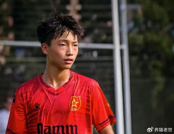 开云体育app下载入口-董路封神！4年培养出巴萨首位中国球员：33场25球 总监亲自邀请|巴塞罗那|李昊炎|拉玛西亚|中国足球小将|青训_新浪体育_新浪新闻
